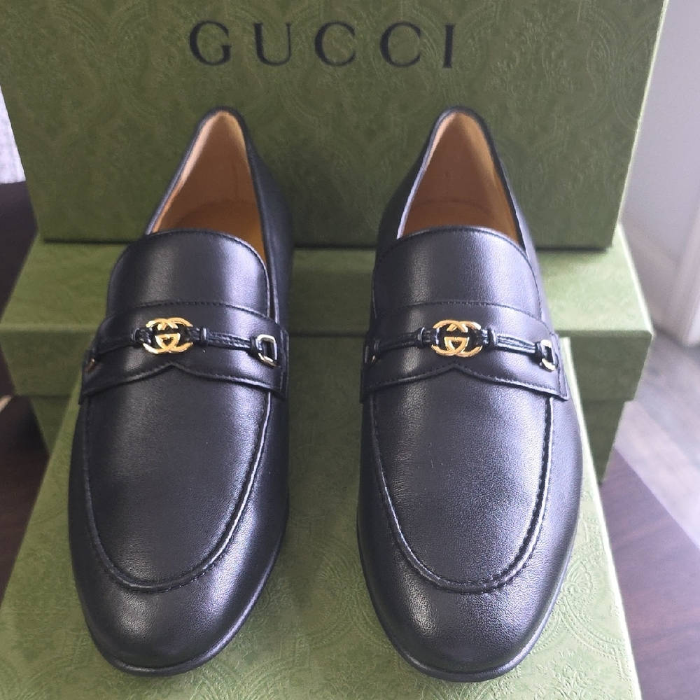 Gucci Black Leather Women's Slip-On Loafers